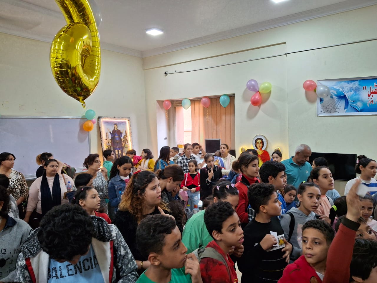 676c473cee199a0766ba76a6-photo3