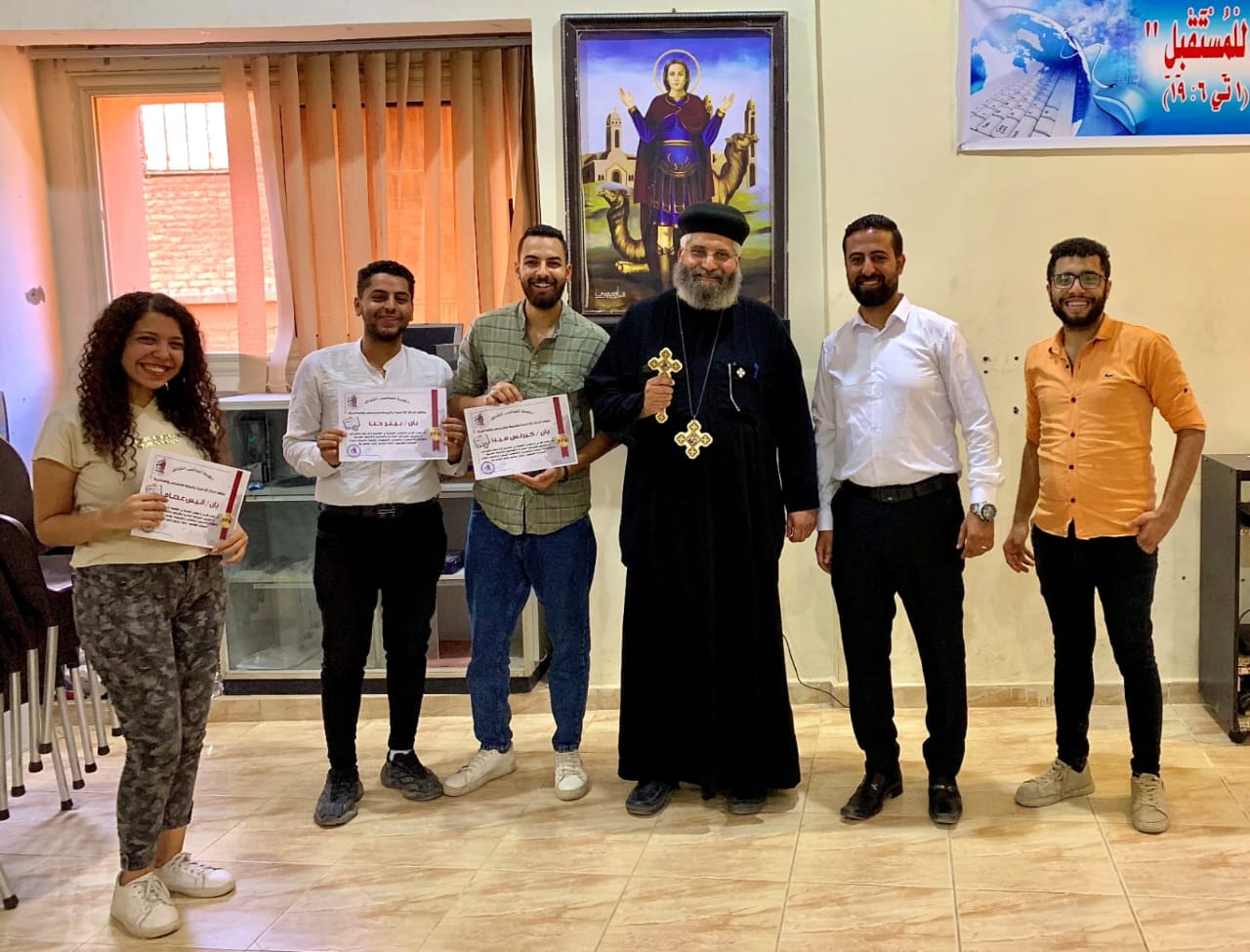 676c47a3ee199a0766ba76aa-photo1